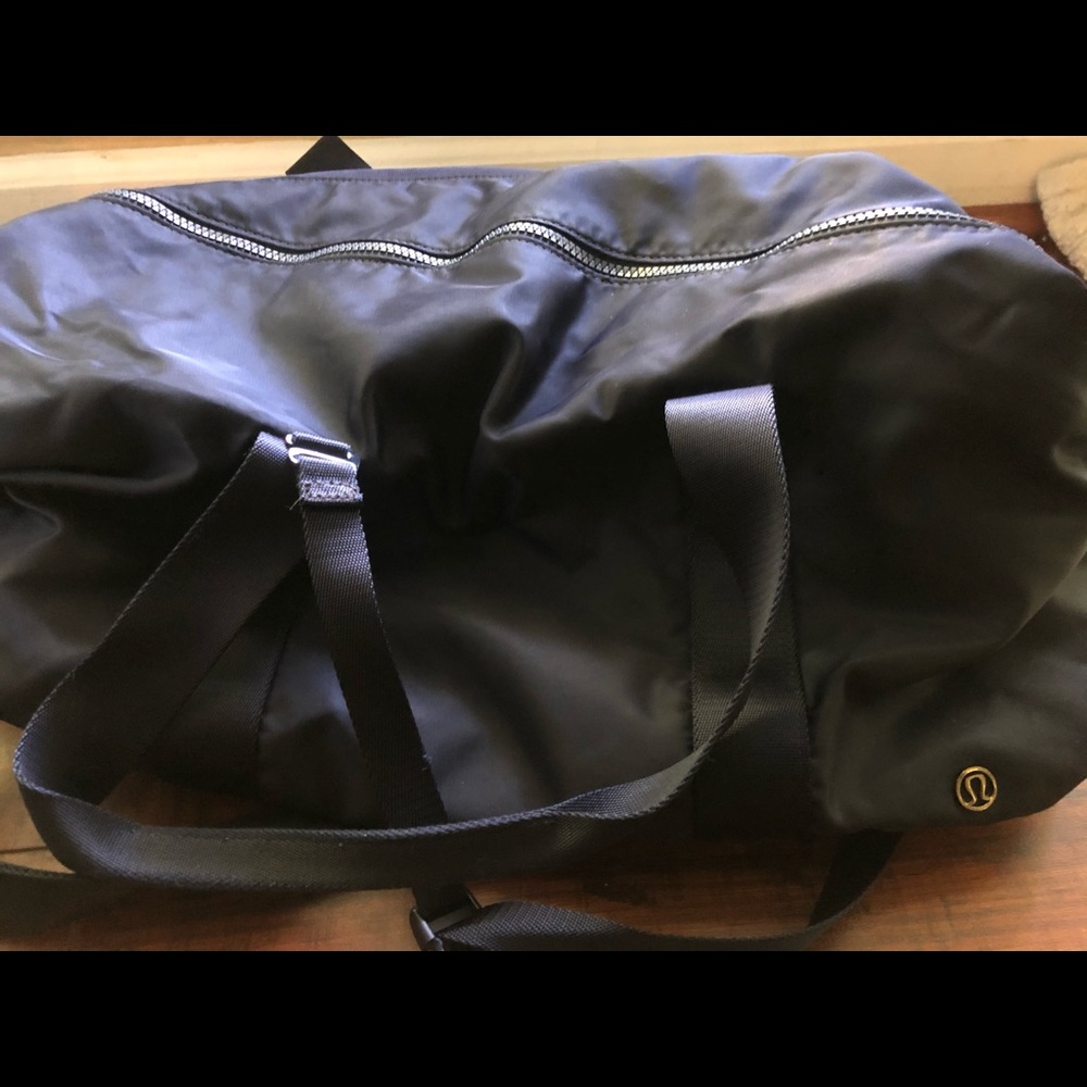 Lululemon duffle